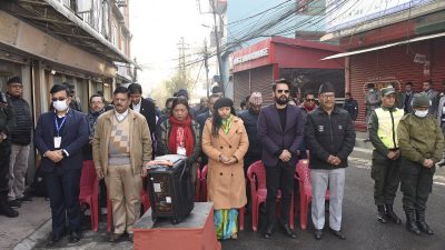 शुक्रराज शास्त्रीको सालिकमा पुष्पगुच्छा अर्पण : सहिद सप्ताहका कार्यक्रम सुरु